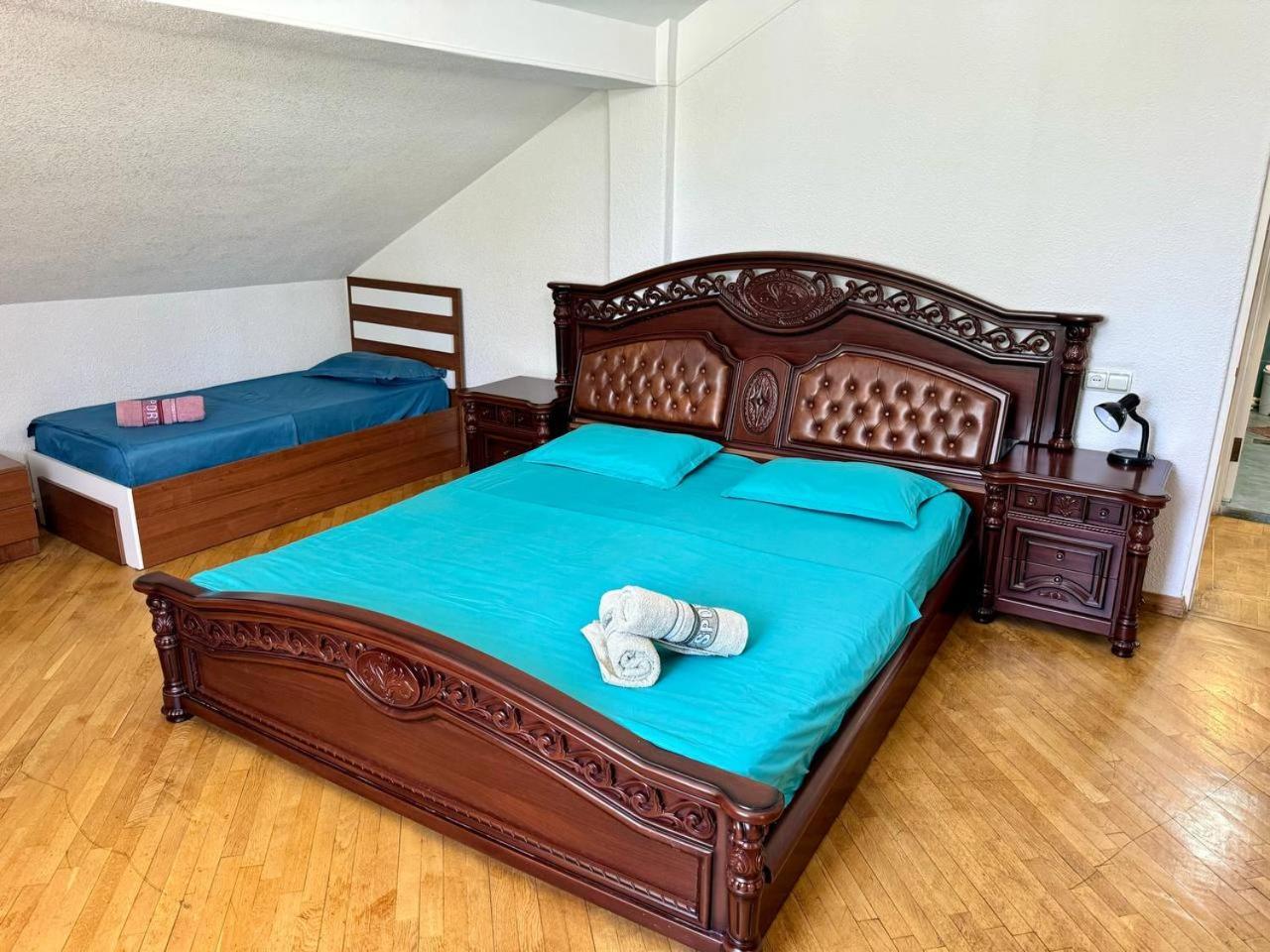 California Hostel Yerevan Ngoại thất bức ảnh