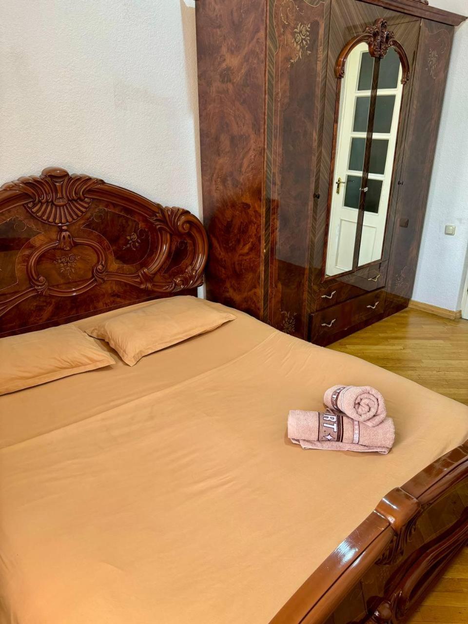 California Hostel Yerevan Ngoại thất bức ảnh
