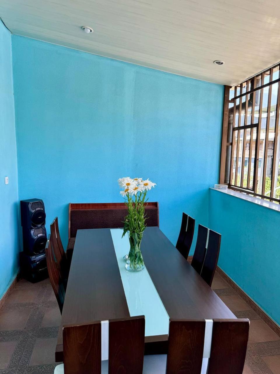 California Hostel Yerevan Ngoại thất bức ảnh