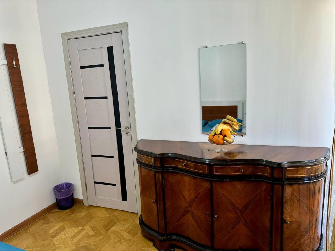 California Hostel Yerevan Ngoại thất bức ảnh